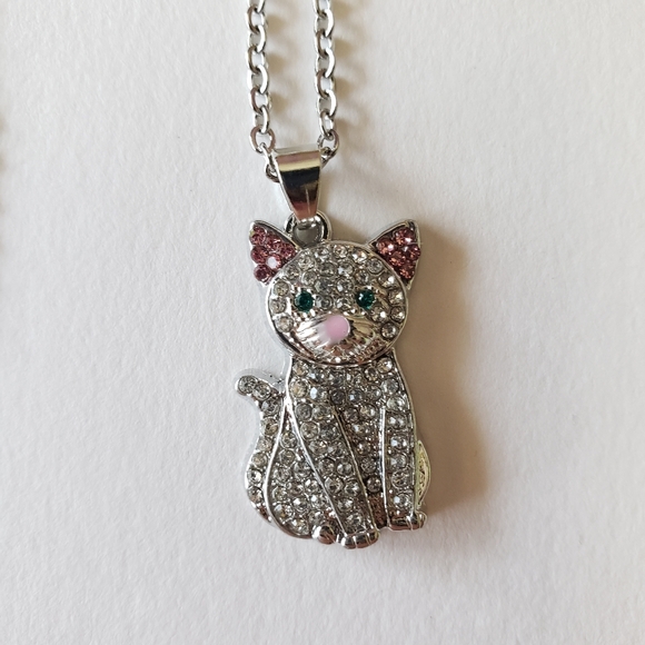 Silver tone Necklace with Cat pendant with Rhinestones - Picture 3 of 8